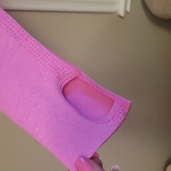 🌺Buy one get Free🌺 Victoria's Secret Seamless Sports Top  Large Pink 🆕 Fitted - Picture 2 of 4